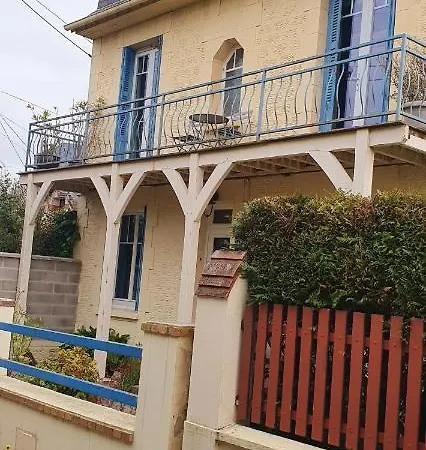 Дом отдыха Maison De Charme Avec Vue Mer *
